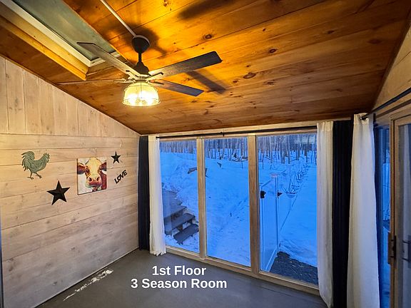 5th image of 18 Oak Ridge Dr