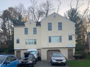 6 Magnolia Ct, Madison, NJ 07940