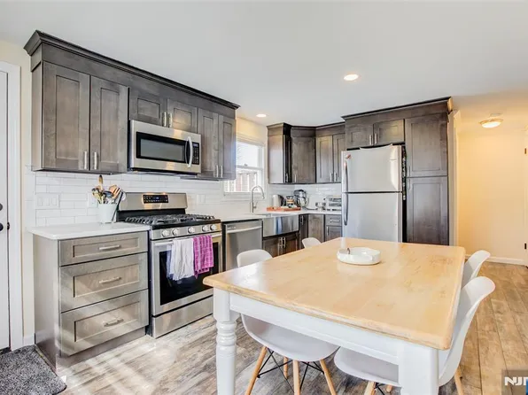 46A Walnut Ave, Pompton Lakes, NJ 07442