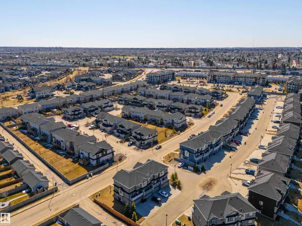 20 Augustine Cres #11, Strathcona County, AB T8H 0Z8