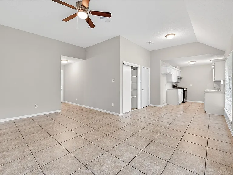7429 Elbridge Ln — Photo 9