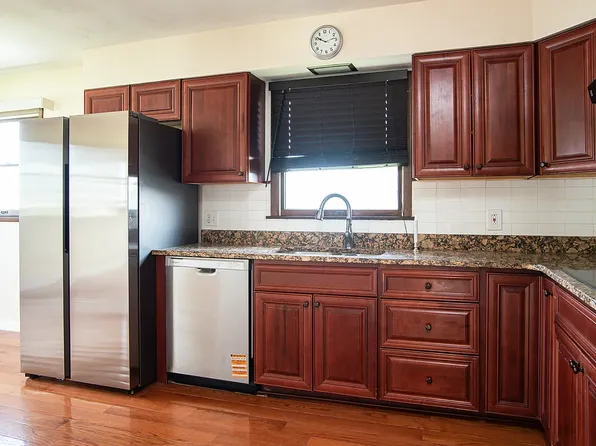 (undisclosed Address), Pittston, PA 18641
