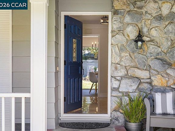 3rd image of 166 Winged Foot Pl