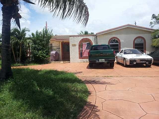 2nd image of 7181 SW 14th St