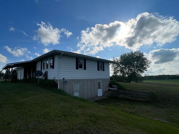 3rd image of 11758 Monroe Rd