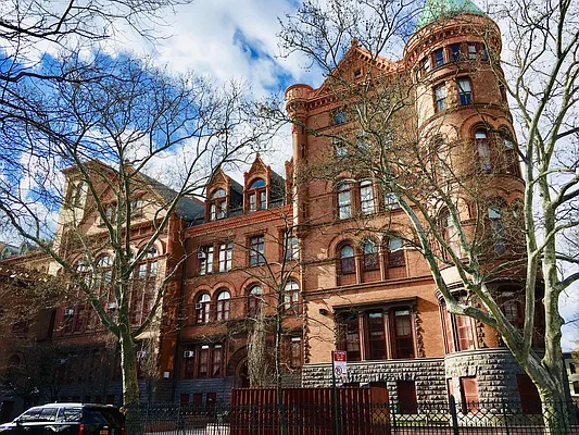 Rented by Compass | media 20