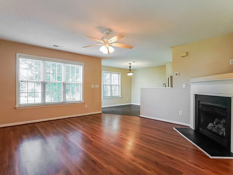 2232 Castle Pines Dr — Photo 4