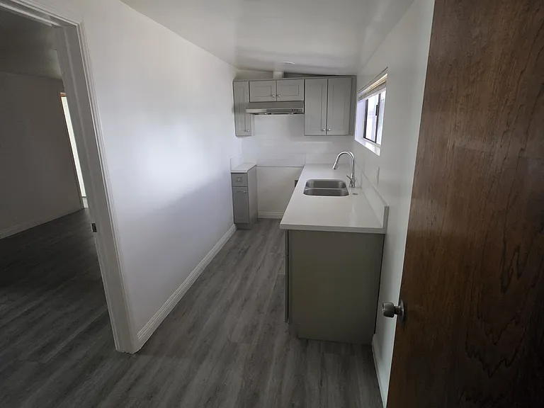 3366 Charlotte Ave — Photo 9