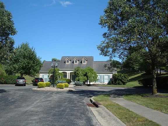 5th image of 7315 Centrecrest Ln APT A