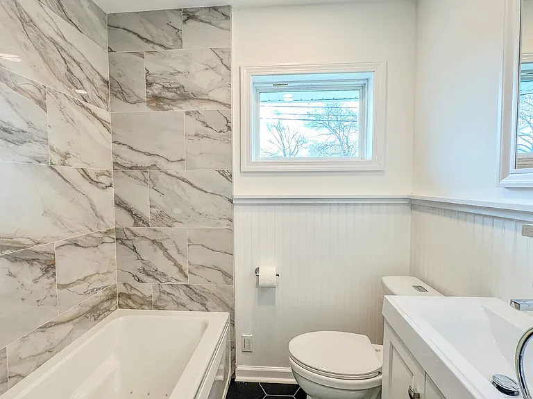 52 Dewey St — Photo 6