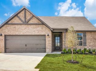 514 Hillcrest Ln, Justin, TX 76247