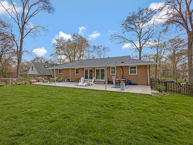 3113 Woodland Ln — Photo 26