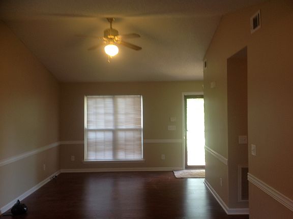 Living Room Vaulted Ceiling