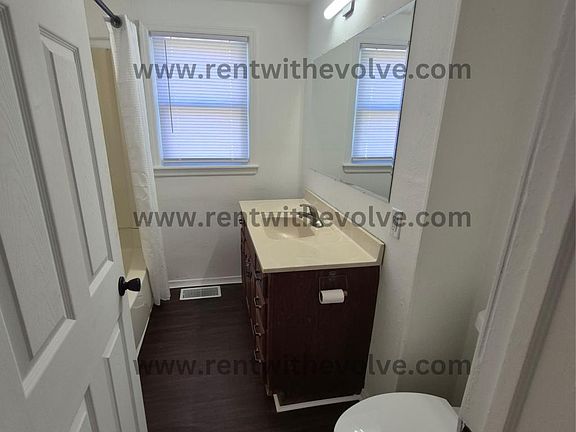 3rd image of 3425 S Dayton Ave
