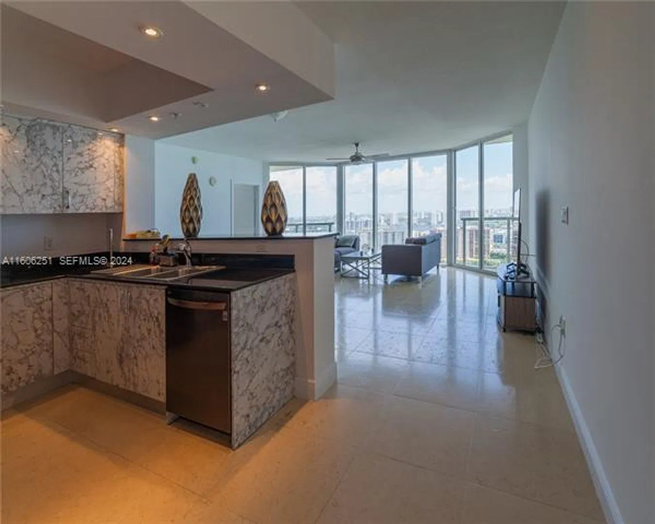 16699 Collins Ave cu-3707, Sunny Isles Beach, FL 33160 — Photo 1