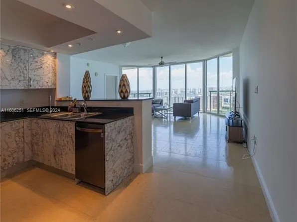 16699 Collins Ave, North Miami Beach, FL