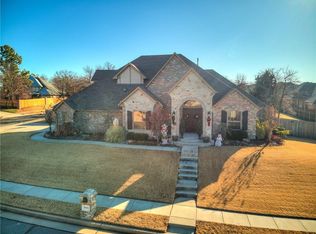 1900 Somerset Ave, Edmond, OK 73013