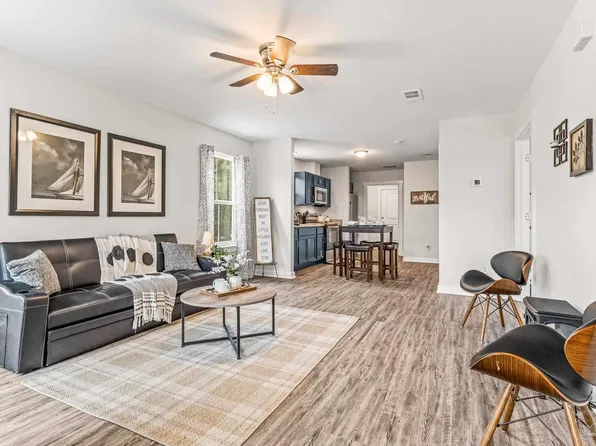 581 Church St, Century, FL 32535