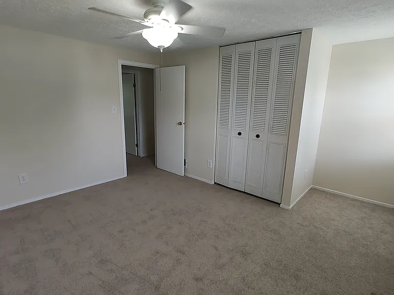 8638 Saxon Cir — Photo 20