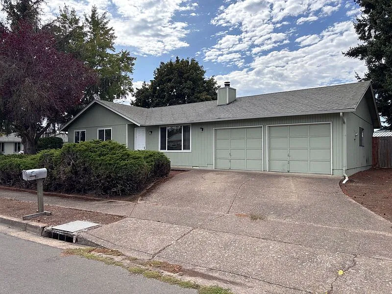 318 Mira Ct