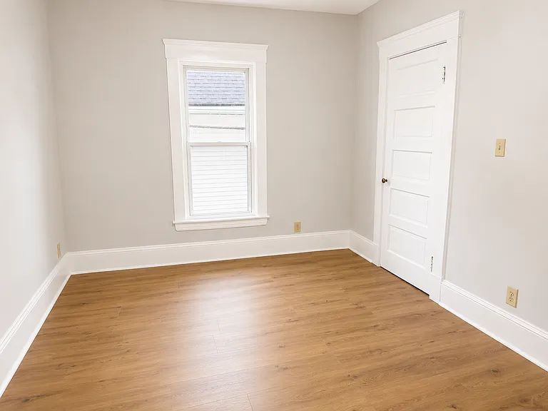 7917 Linwood Ave #3 — Photo 8