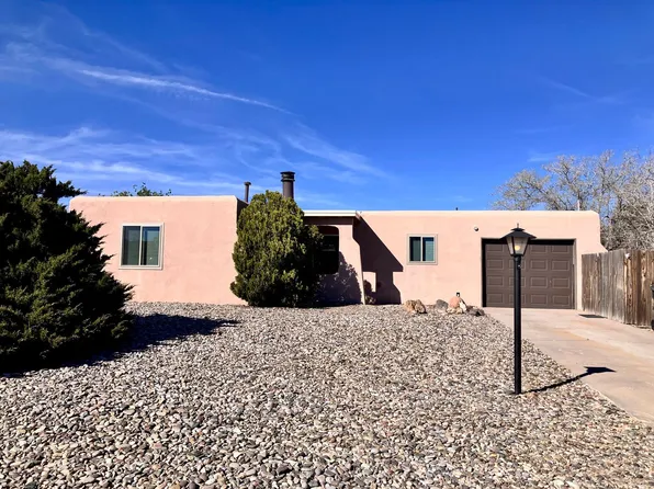 4703 Palmas Altas Dr SE, Rio Rancho, NM 87124