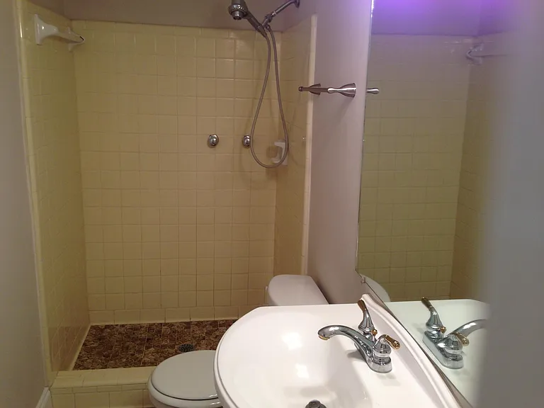 4032 Pine Manor Dr — Photo 8