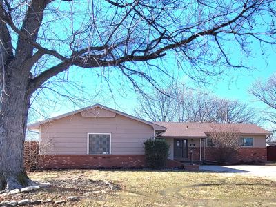 1313 Berry Ave, Newton, KS, 67114