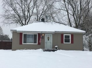 226 23rd St N, Springfield, MI 49037