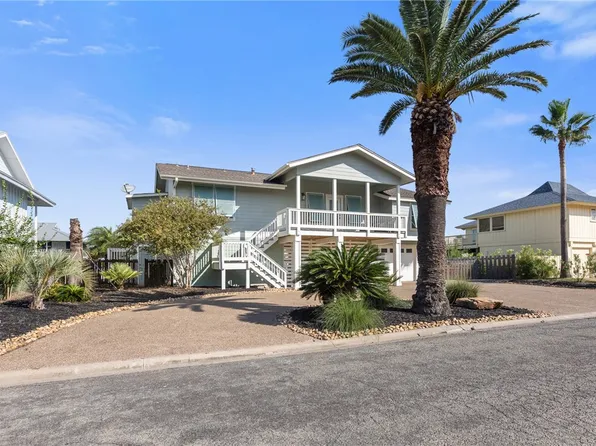 39 Curlew Dr, Rockport, TX 78382