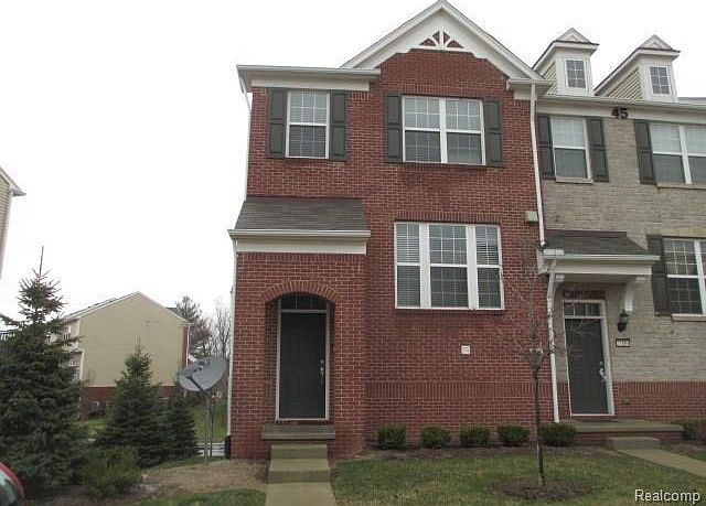 1st image of 27886 Middleton Dr #1