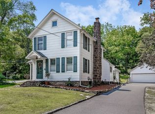 99 McCoy Rd, Oakland, NJ 07436