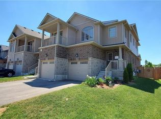 50 Meadowridge St, Kitchener, ON N2P0E2