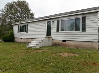 1288 Bunny Ln, Brodheadsville, PA 18322