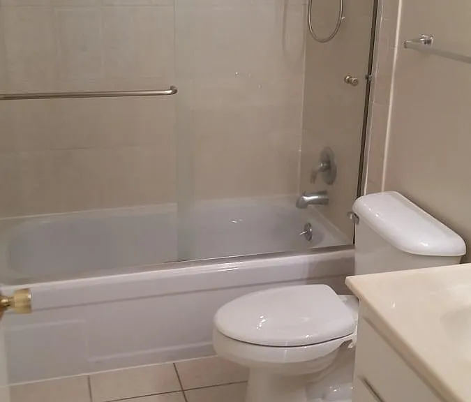 1031 Crestview Dr #304 — Photo 7