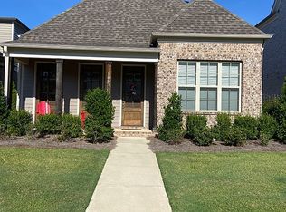 109 Glen Alden Cir, Oxford, MS 38655