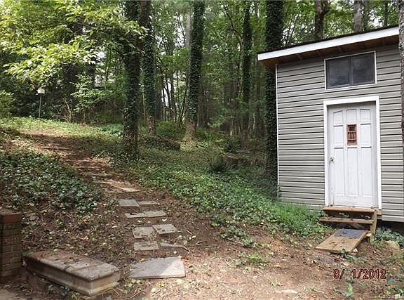 2nd image of 110 Deer Path Dr