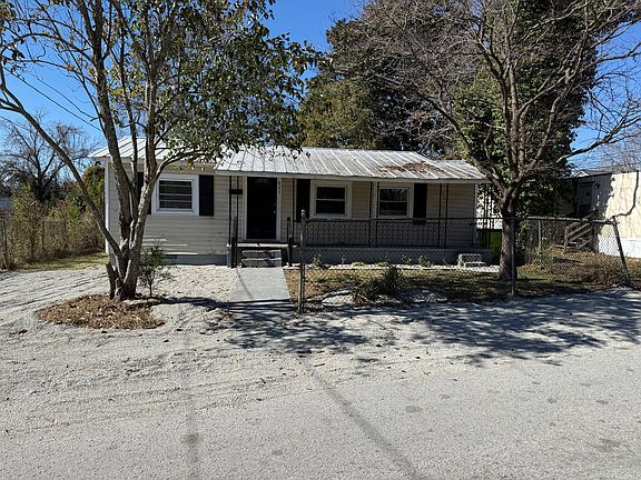 Front of the house at 843 Green