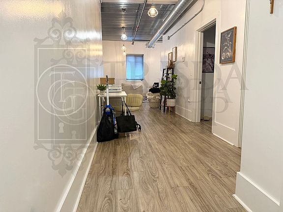 5th image of 160 Southern Ave APT 3