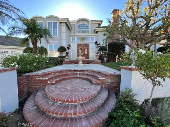 7460 E Hummingbird Cir, Anaheim, CA 92808