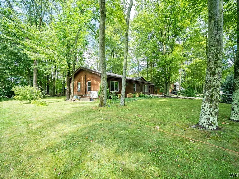 8376 Cobblestone Ct — Photo 10