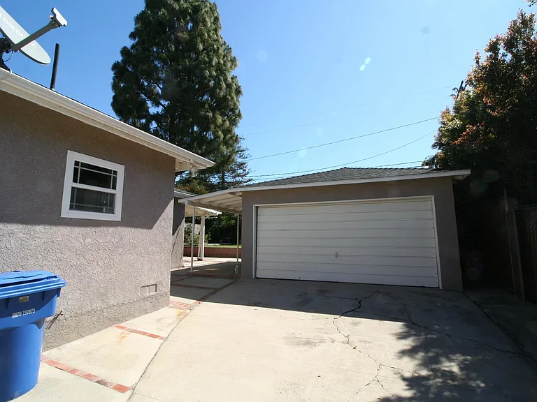 8318 Gonzaga Ave — Photo 33