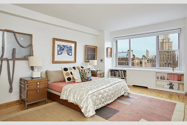 Sold by Stribling | media 7