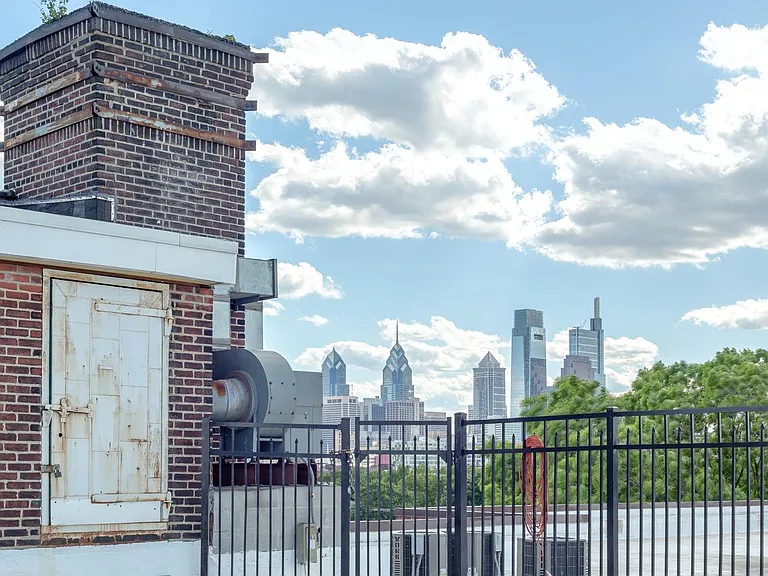 Liberties Lofts — Photo 11