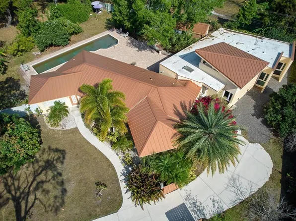 2535 MAIN STREET, SARASOTA, FL 34237