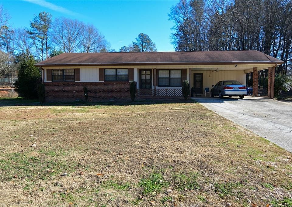 1st image of 692 Davis Rd