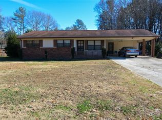 692 Davis Rd, Lawrenceville, GA 30046