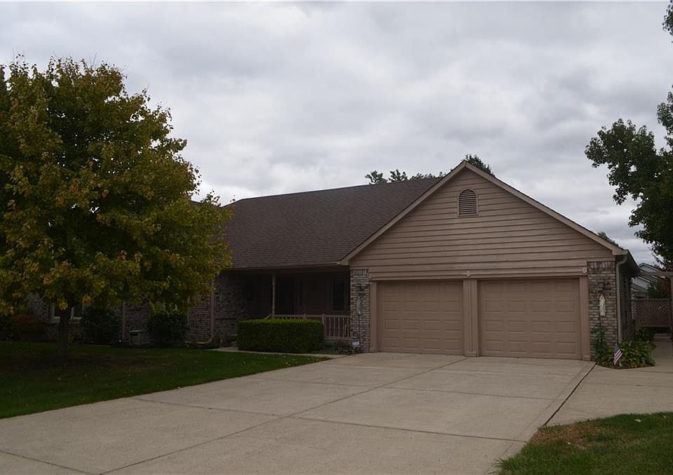 2nd image of 1066 Redwood Dr