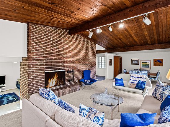 5th image of 9337 Lincolnwood Dr