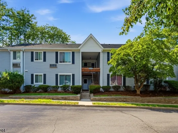 74 Eton Way, Franklin Twp., NJ 08873